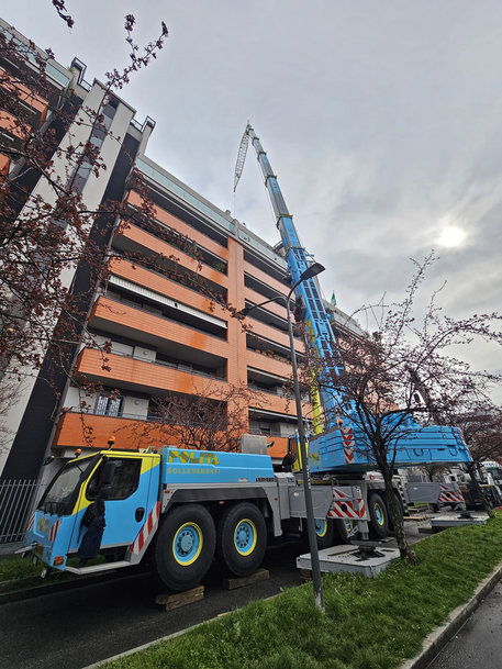 Verstärkung in Mailand: Polita Autogru übernimmt Liebherr LTM 1300-6.2
